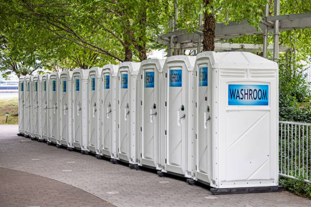 Portable Toilet Options We Offer in Edgewood, IN